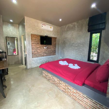 The Loft House Sakaeo Hotell Watthana Nakhon Exteriör bild