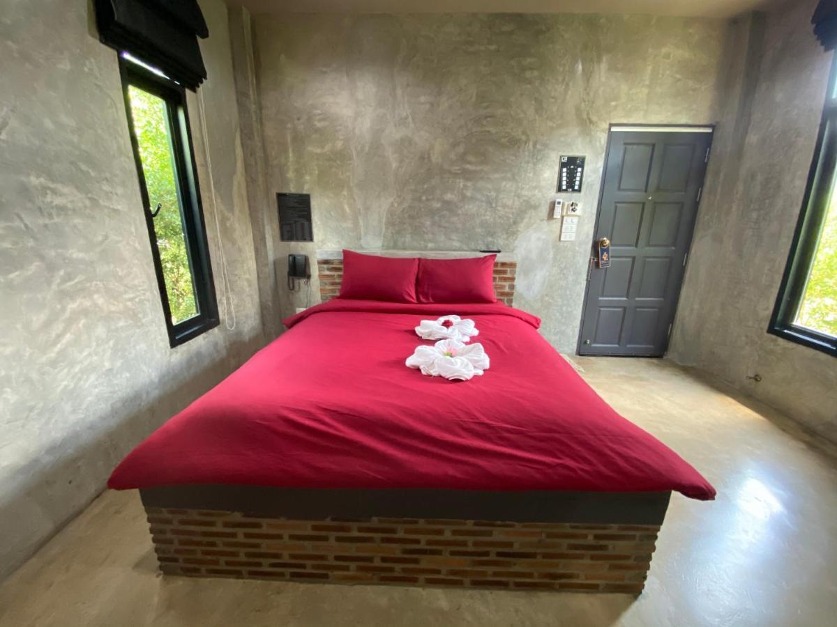 The Loft House Sakaeo Hotell Watthana Nakhon Exteriör bild