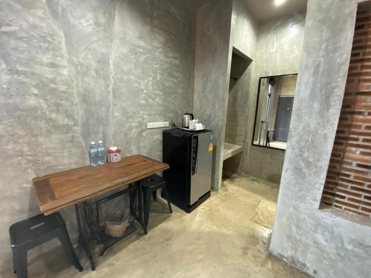 The Loft House Sakaeo Hotell Watthana Nakhon Exteriör bild