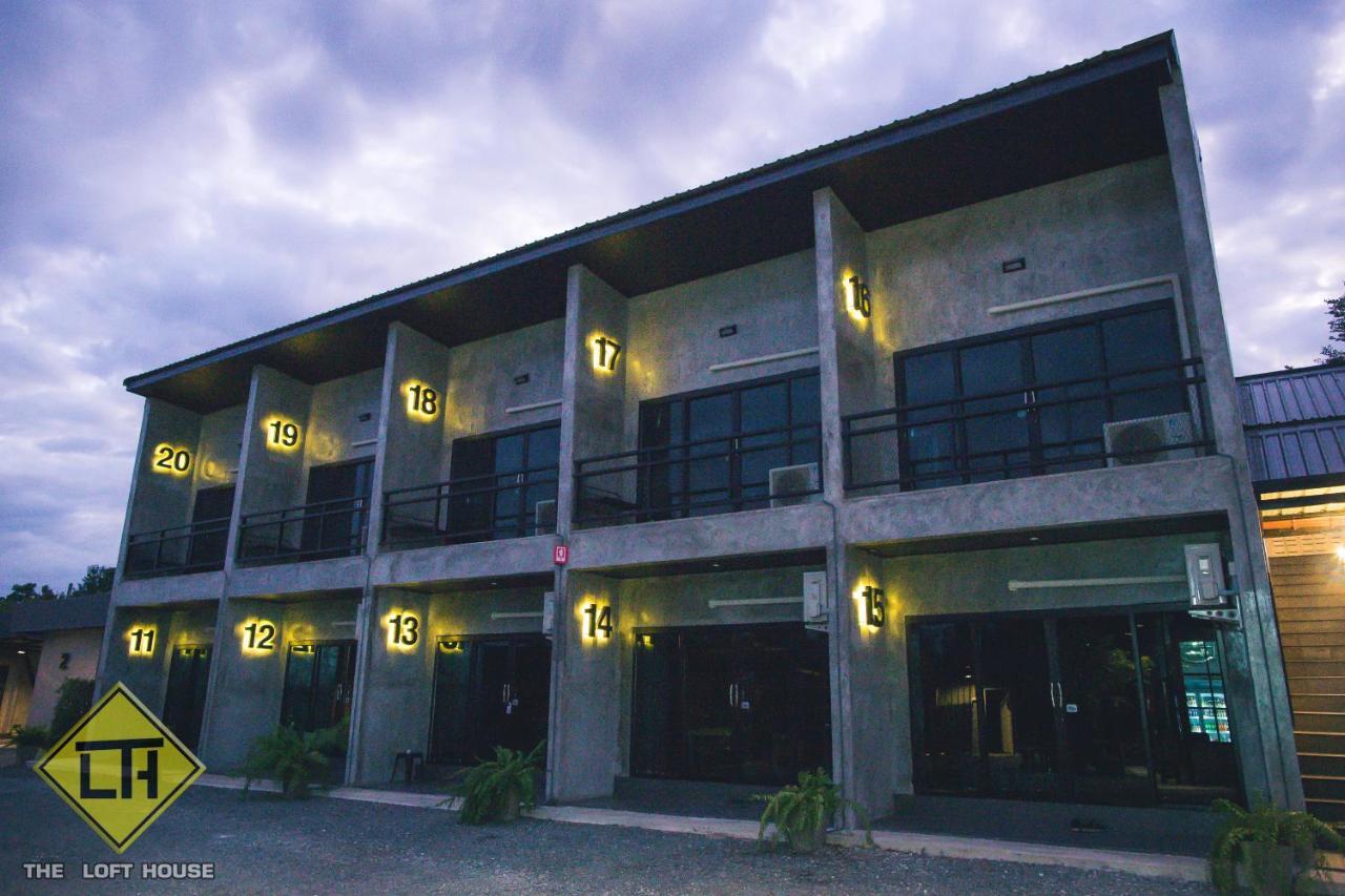 The Loft House Sakaeo Hotell Watthana Nakhon Exteriör bild
